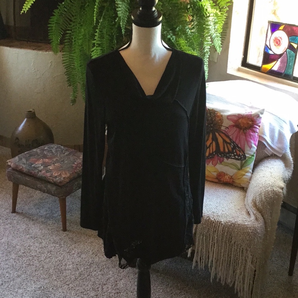 EUC Chico’s Mixed Media Long Sleeve Top